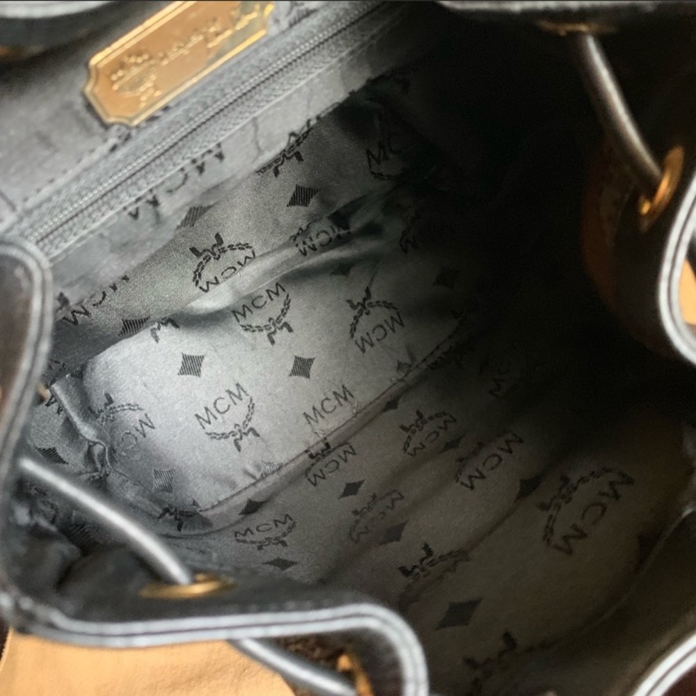❤️✅AUTHENTIC✅❤️MINI BACKPACK By MCM - Picture 5 of 7